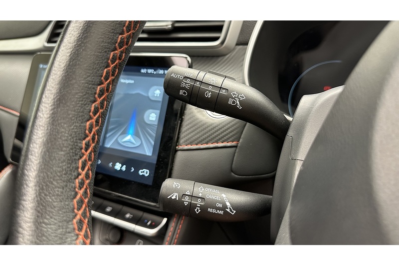 MG MG ZS Trophy Connect - U3903