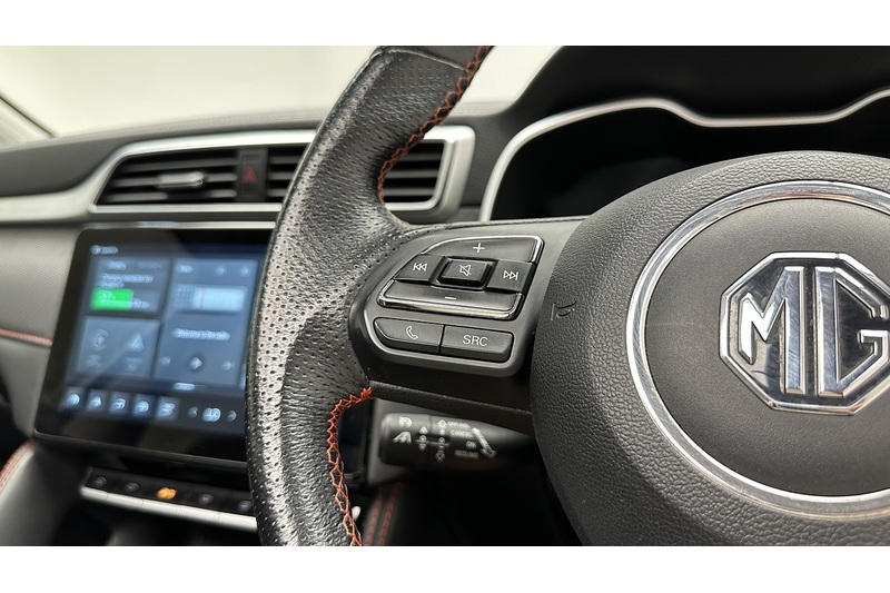 MG MG ZS Trophy Connect - U3903