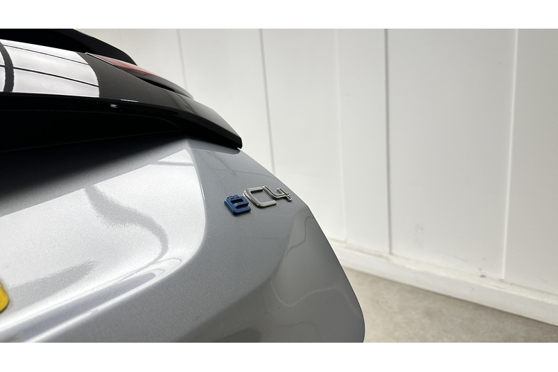Citroen e-C4 Shine Plus - U3908