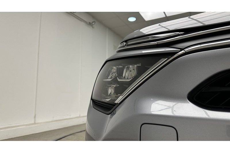 Citroen e-C4 Shine Plus - U3908