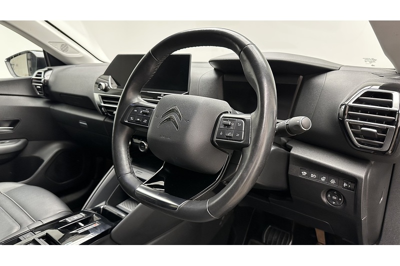 Citroen e-C4 Shine Plus - U3908