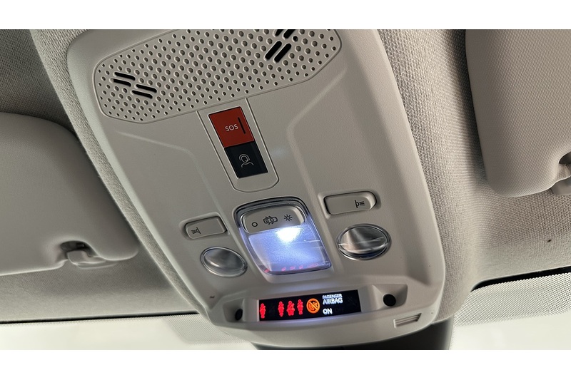 Citroen e-C4 Shine Plus - U3908