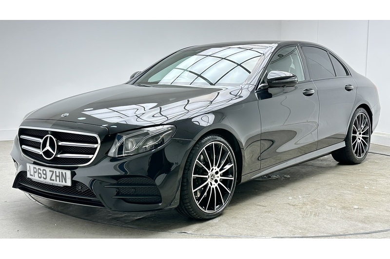 Mercedes-Benz E Class E220d AMG Line Night Edition - U3909