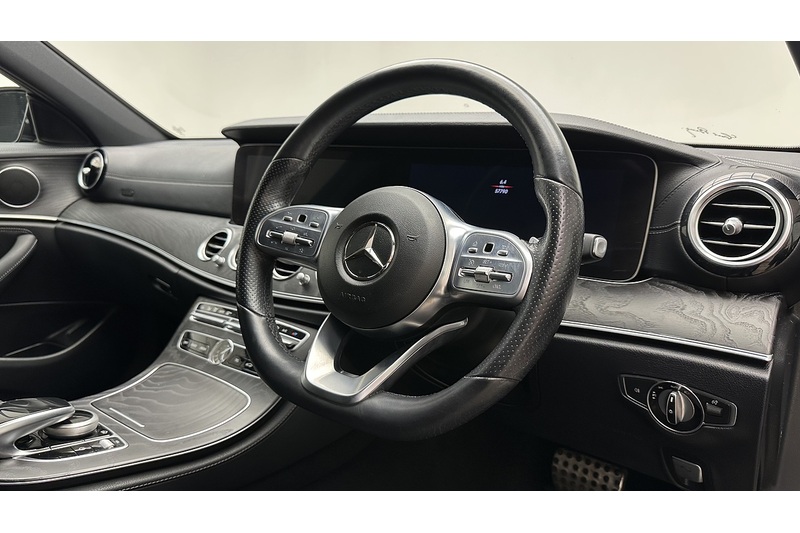 Mercedes-Benz E Class E220d AMG Line Night Edition - U3909