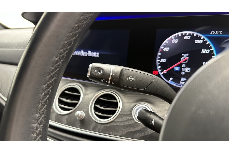 Mercedes-Benz E Class E220d AMG Line Night Edition - U3909