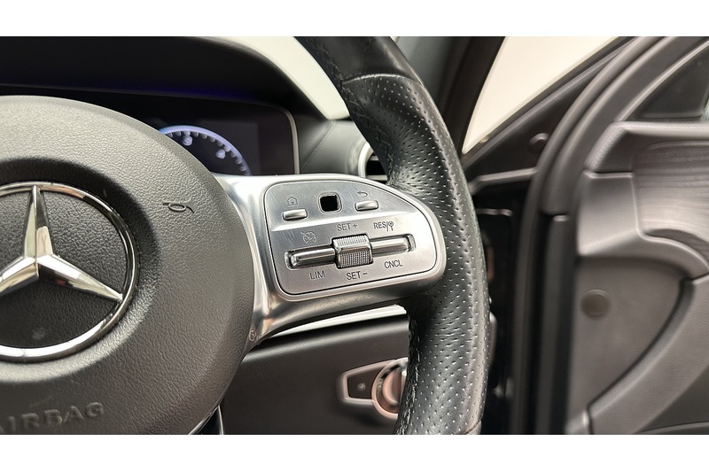 Mercedes-Benz E Class E220d AMG Line Night Edition - U3909