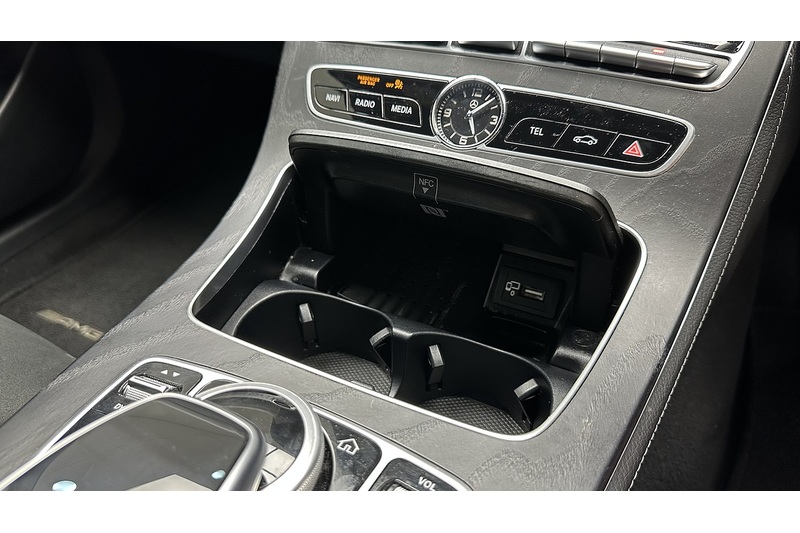 Mercedes-Benz E Class E220d AMG Line Night Edition - U3909