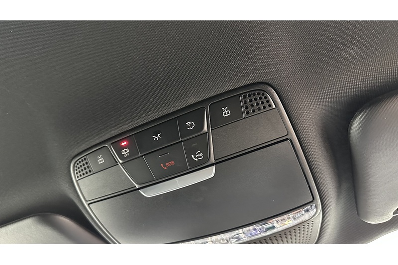 Mercedes-Benz E Class E220d AMG Line Night Edition - U3909