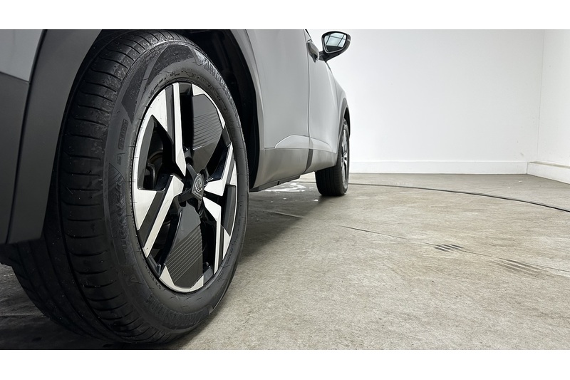 Peugeot E-2008 Allure - U3913