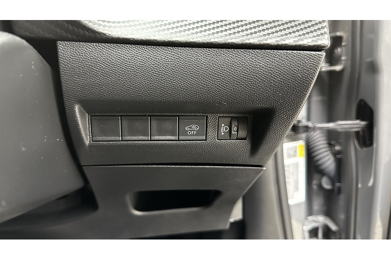 Peugeot E-2008 Allure - U3913
