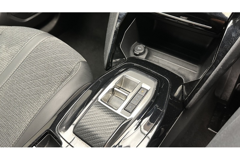 Peugeot E-2008 Allure - U3913