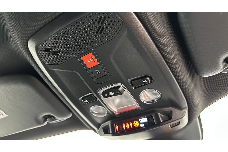 Peugeot E-2008 Allure - U3913