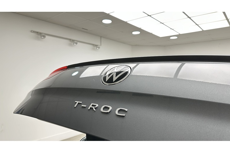 Volkswagen T-Roc TSI R-Line - U3919