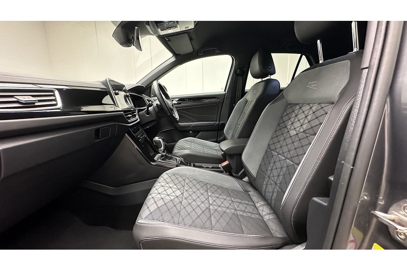 Volkswagen T-Roc TSI R-Line - U3919