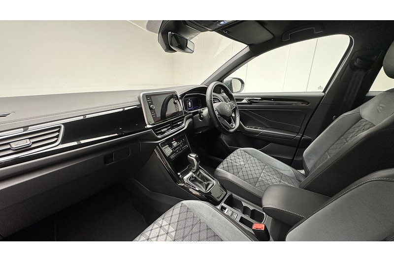 Volkswagen T-Roc TSI R-Line - U3919
