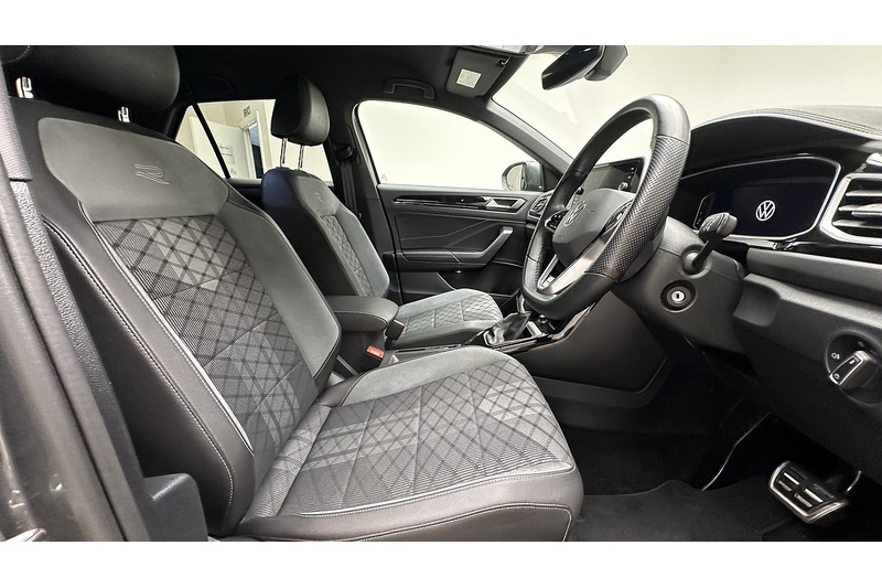 Volkswagen T-Roc TSI R-Line - U3919