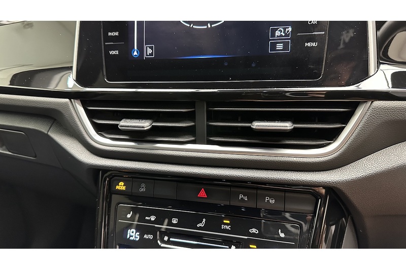 Volkswagen T-Roc TSI R-Line - U3919