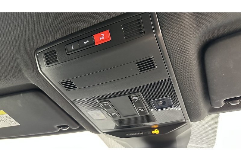 Volkswagen T-Roc TSI R-Line - U3919