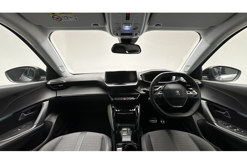 Peugeot E-2008 Allure Premium + - U3929