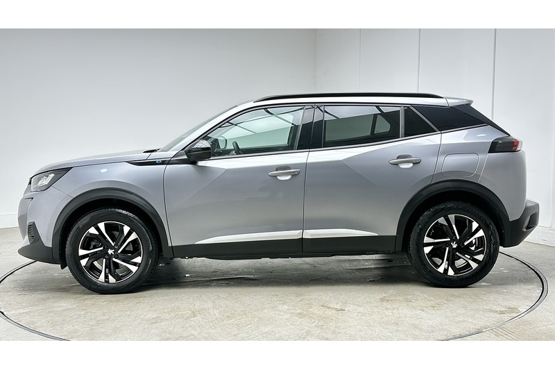 Peugeot E-2008 Allure Premium + - U3929