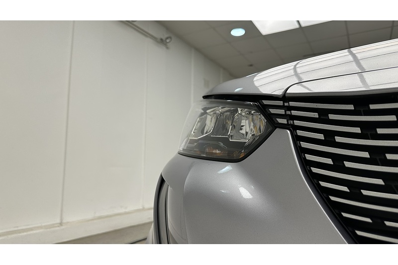 Peugeot E-2008 Allure Premium + - U3929
