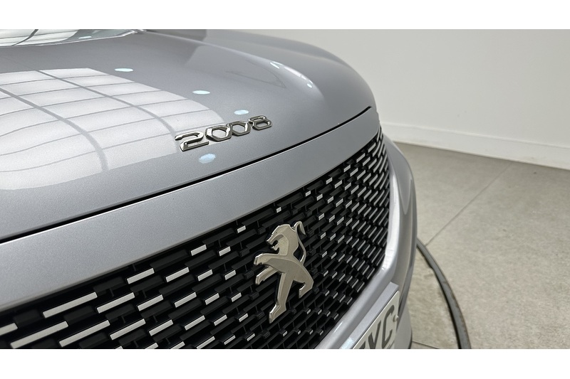 Peugeot E-2008 Allure Premium + - U3929