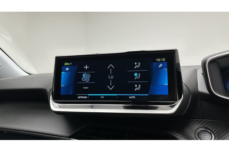 Peugeot E-2008 Allure Premium + - U3929