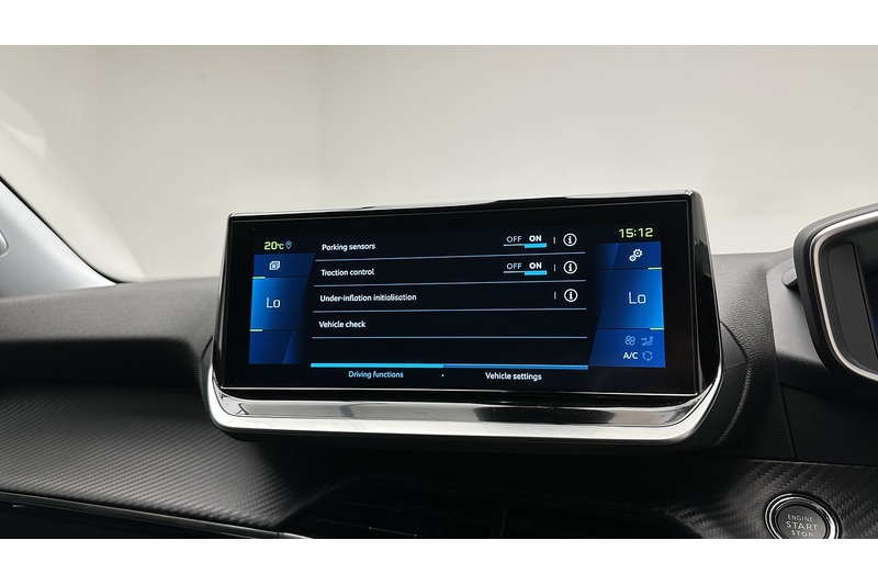 Peugeot E-2008 Allure Premium + - U3929