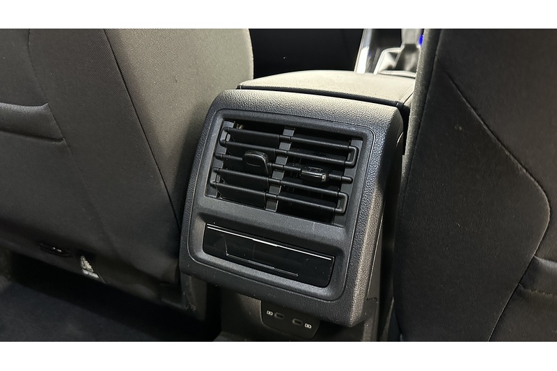 Volkswagen Golf TSI Style - U3934