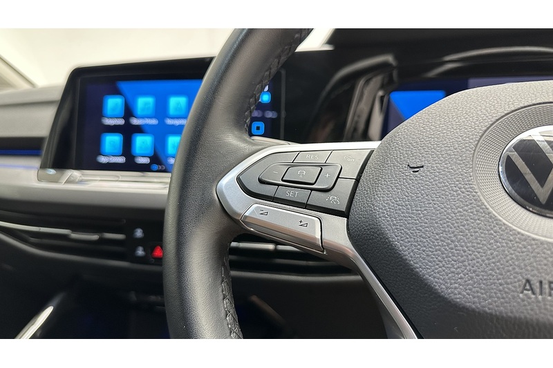 Volkswagen Golf TSI Style - U3934