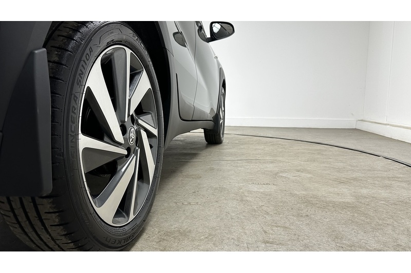 Toyota Aygo X VVT-i Exclusive - U3942
