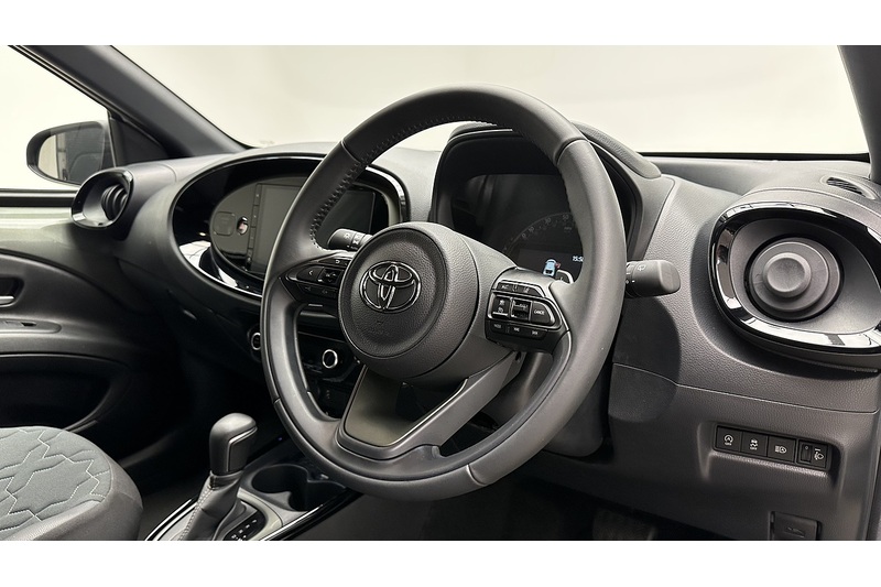 Toyota Aygo X VVT-i Exclusive - U3942