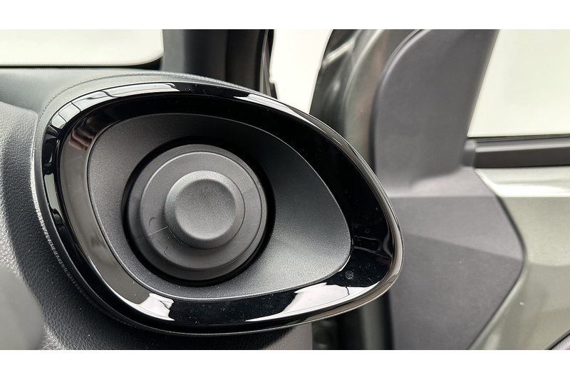 Toyota Aygo X VVT-i Exclusive - U3942