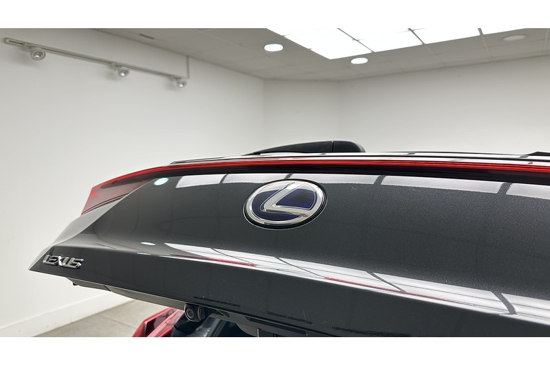 Lexus UX 250h F Sport - U3944