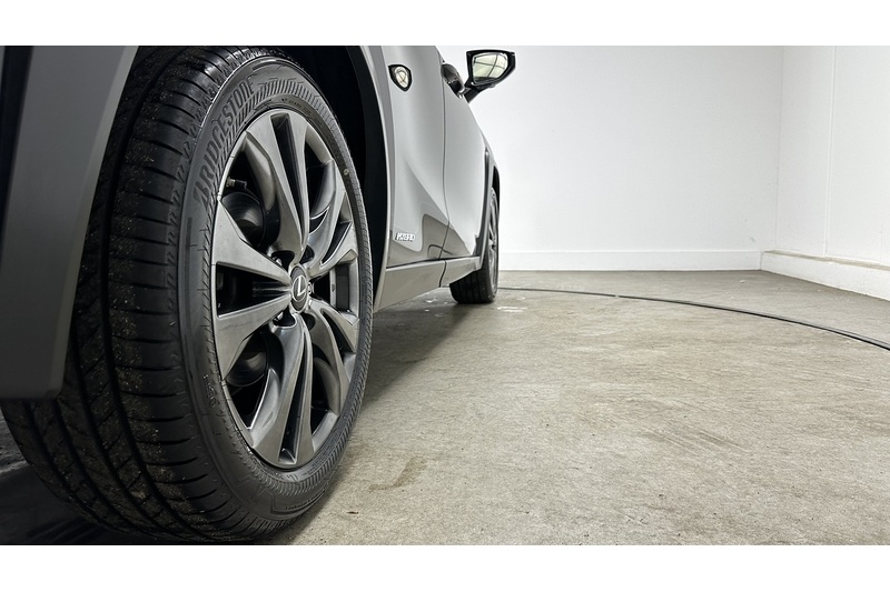 Lexus UX 250h F Sport - U3944
