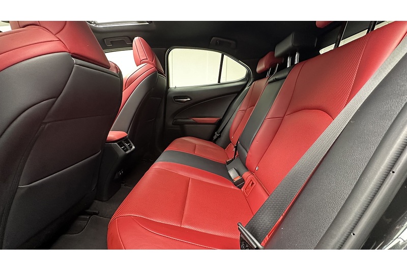 Lexus UX 250h F Sport - U3944
