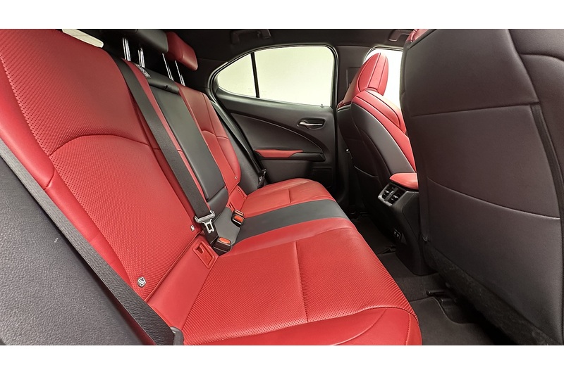 Lexus UX 250h F Sport - U3944