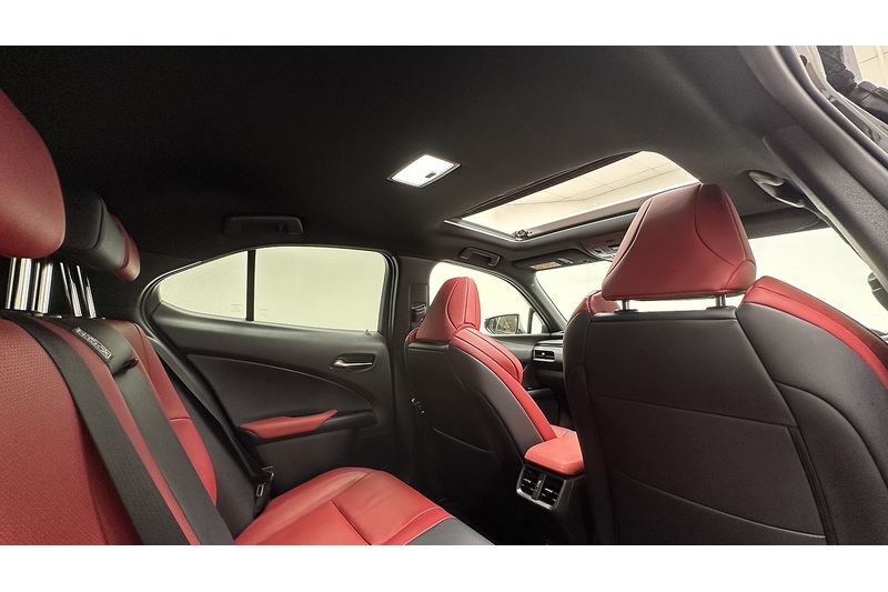 Lexus UX 250h F Sport - U3944