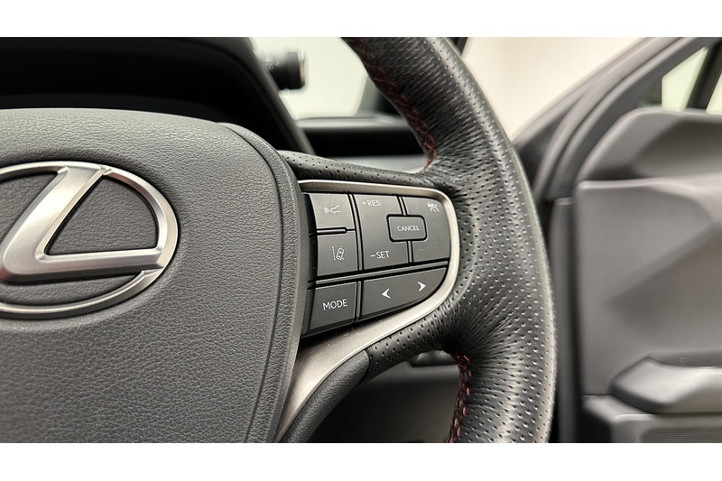 Lexus UX 250h F Sport - U3944