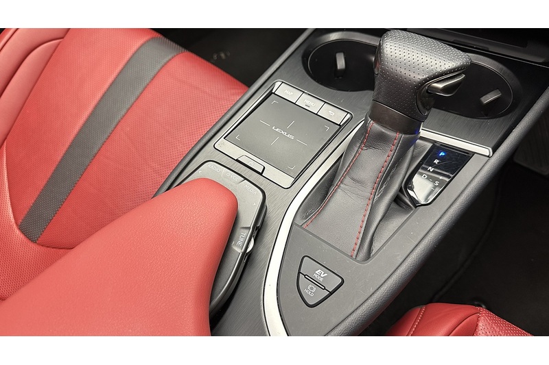 Lexus UX 250h F Sport - U3944
