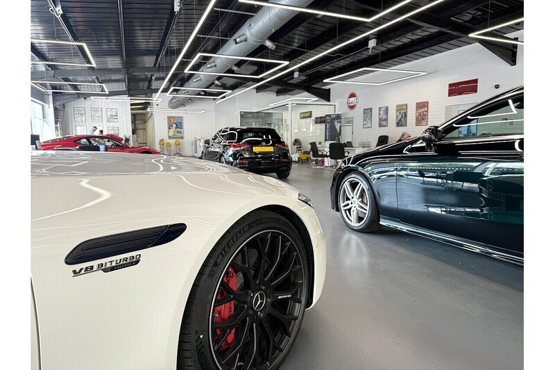 Mercedes-Benz E Class E220d AMG Line - U3948