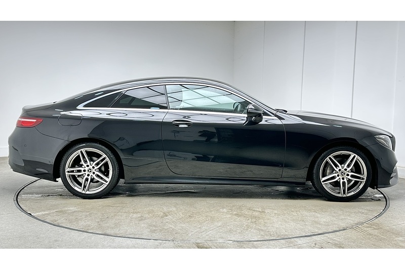 Mercedes-Benz E Class E220d AMG Line - U3948