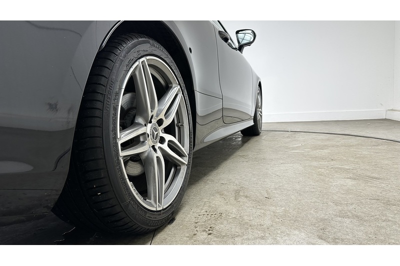 Mercedes-Benz E Class E220d AMG Line - U3948