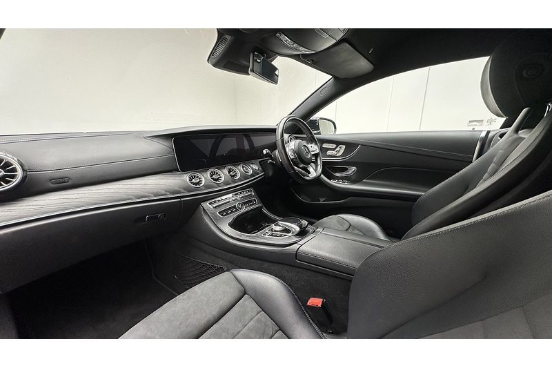 Mercedes-Benz E Class E220d AMG Line - U3948