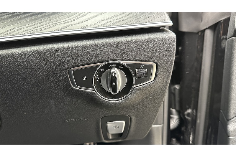 Mercedes-Benz E Class E220d AMG Line - U3948