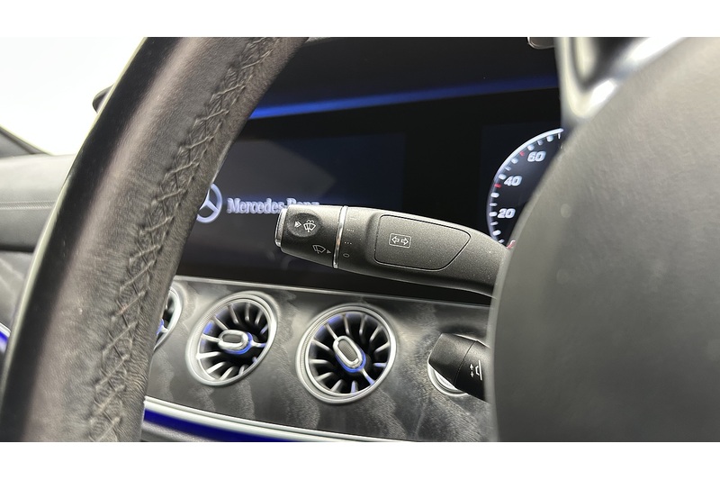 Mercedes-Benz E Class E220d AMG Line - U3948