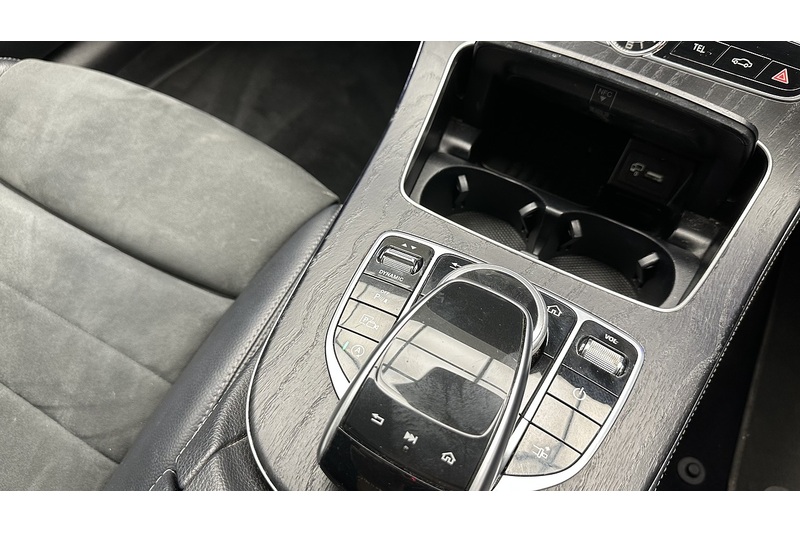 Mercedes-Benz E Class E220d AMG Line - U3948