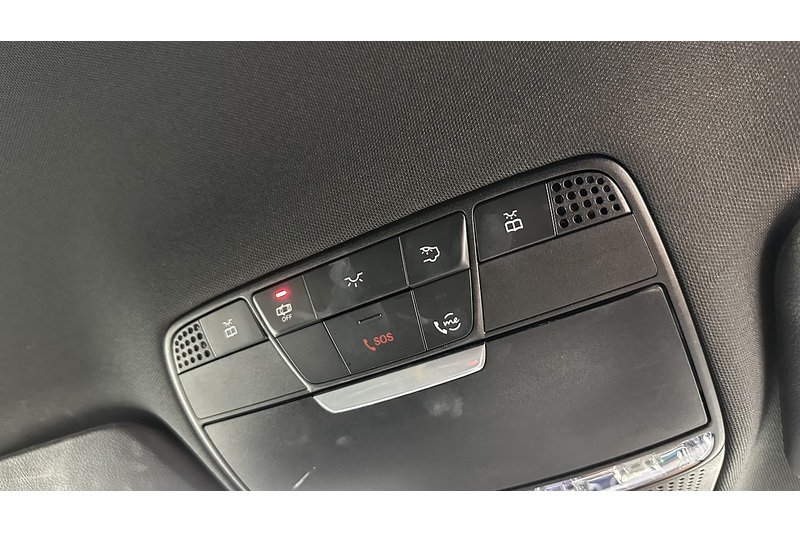 Mercedes-Benz E Class E220d AMG Line - U3948