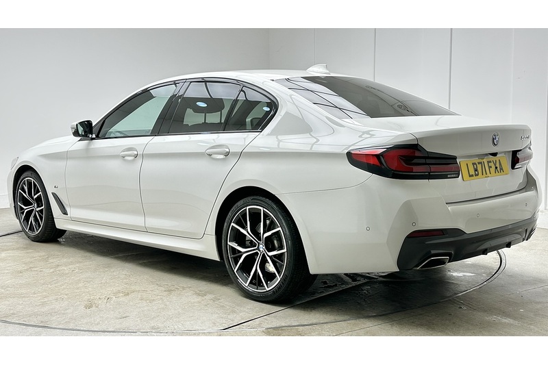 BMW 5 Series 520d MHT M Sport - U3963