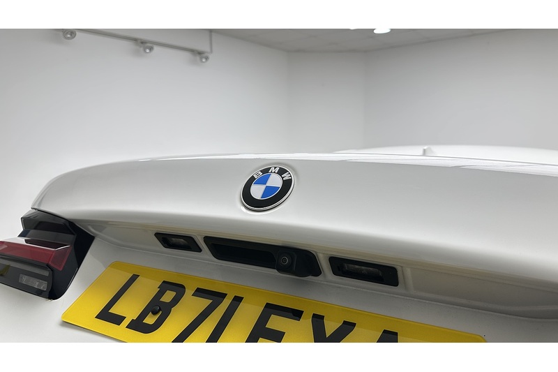 BMW 5 Series 520d MHT M Sport - U3963